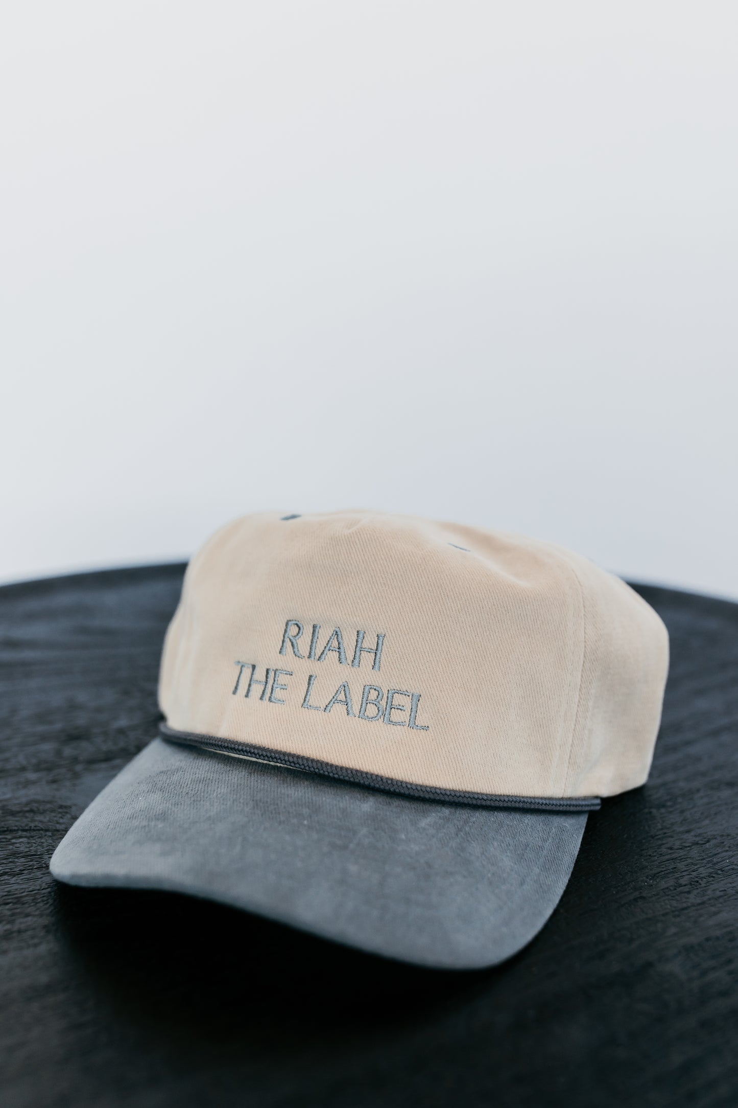 The Relaxed Snapback || Grey