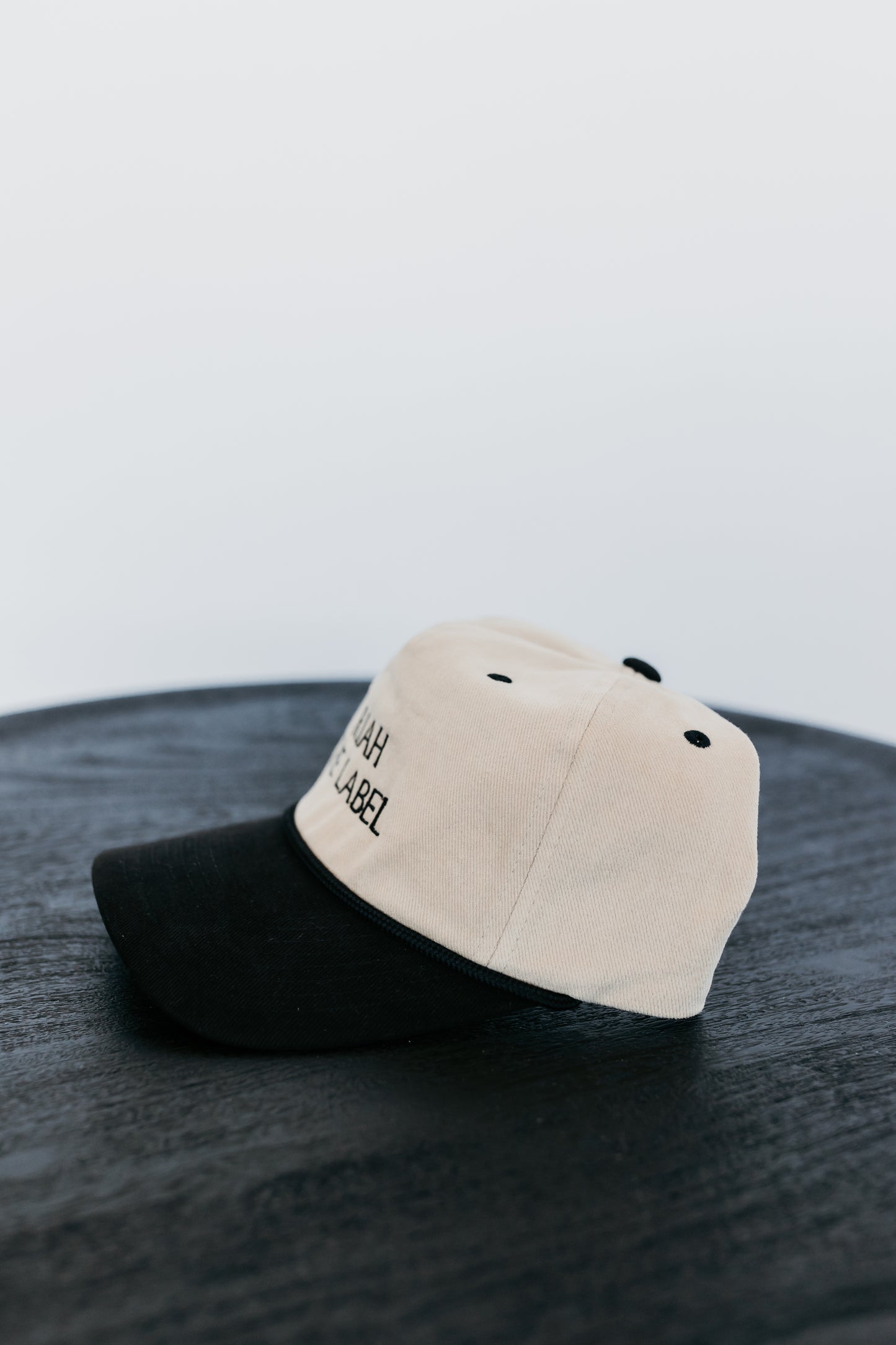 The Relaxed Snapback || Black